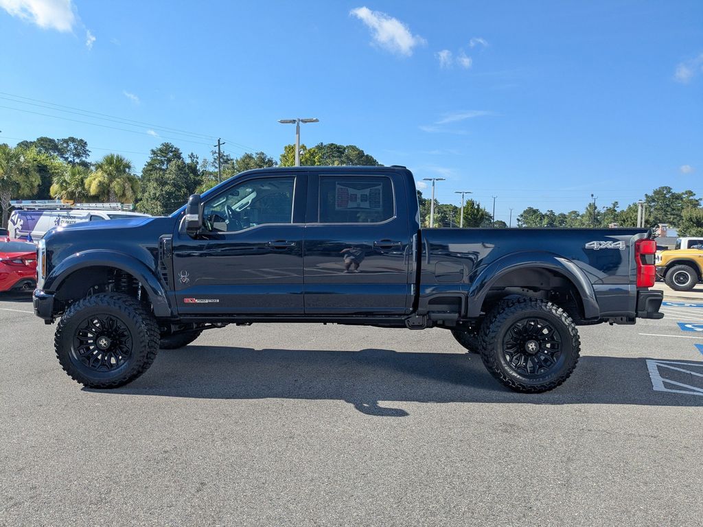 2025 Ford F-250 Super Duty Black Widow