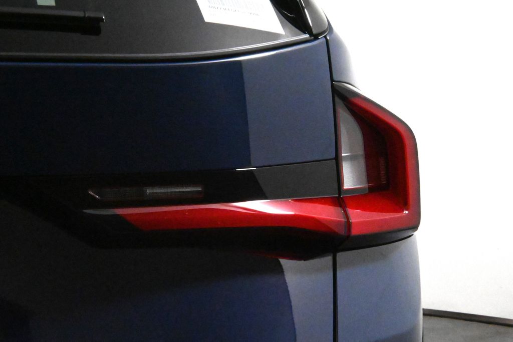 Thumbnail: 2026 BMW X1 - 13