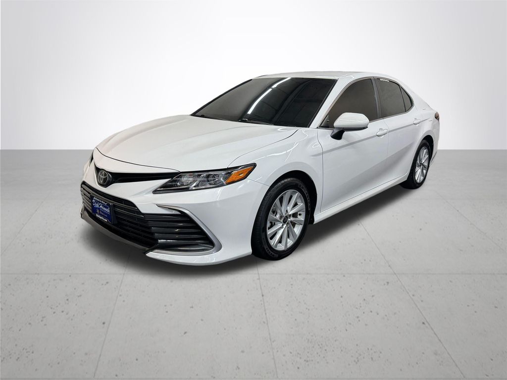 2024 Toyota Camry LE