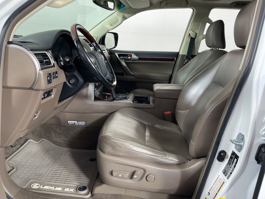 Thumbnail: 2017 Lexus GX - 23