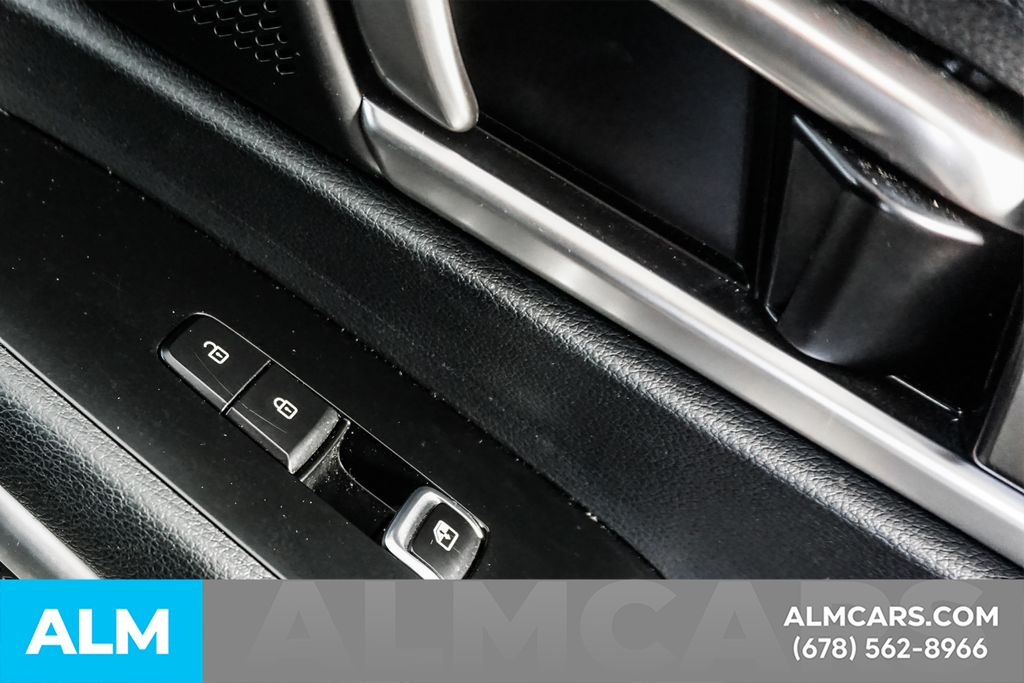 Used 2025 Black Kia S image 47