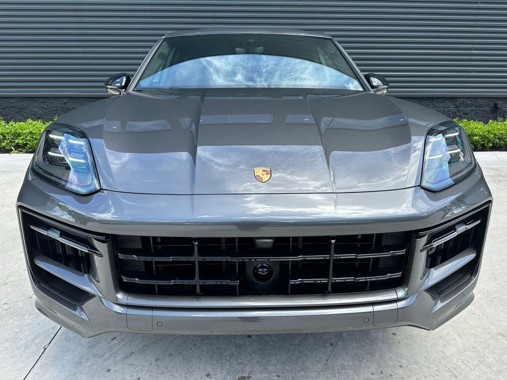 Thumbnail: 2025 Porsche Cayenne - 7