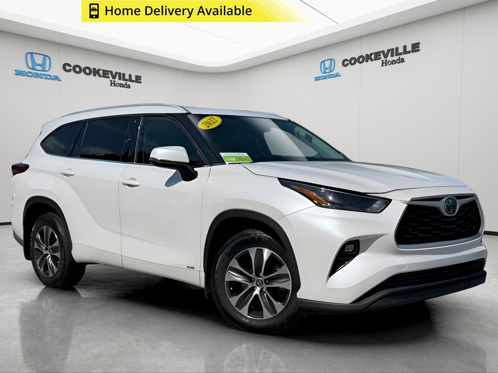 White (Wind Chill Pearl) 2022 Toyota Highlander Hybrid SUV / Crossover All-Wheel Drive Continuously Variable Transmission
