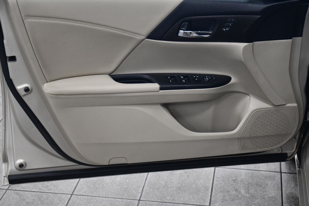 Thumbnail: 2014 Honda Accord - 14