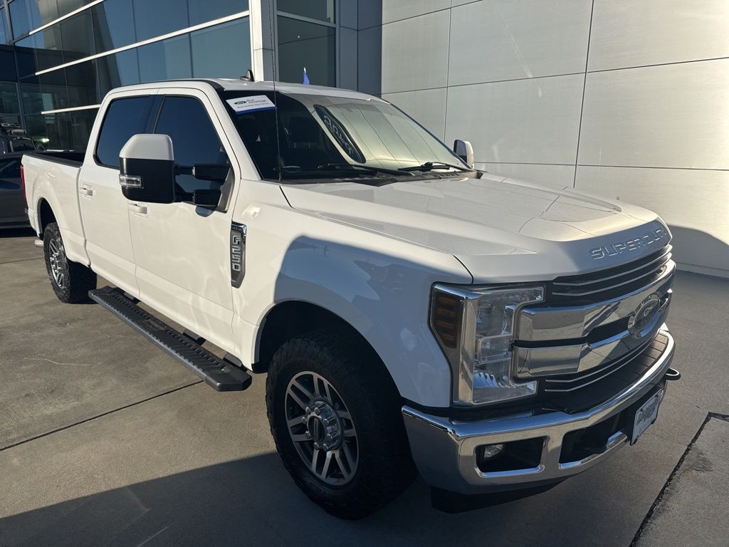 2019 Ford F-250 Super Duty Lariat Crew Cab RWD