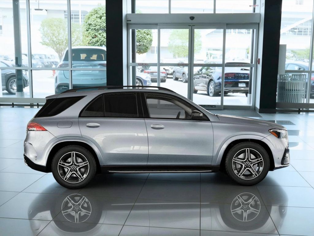 Thumbnail: 2026 Mercedes-Benz GLE - 2