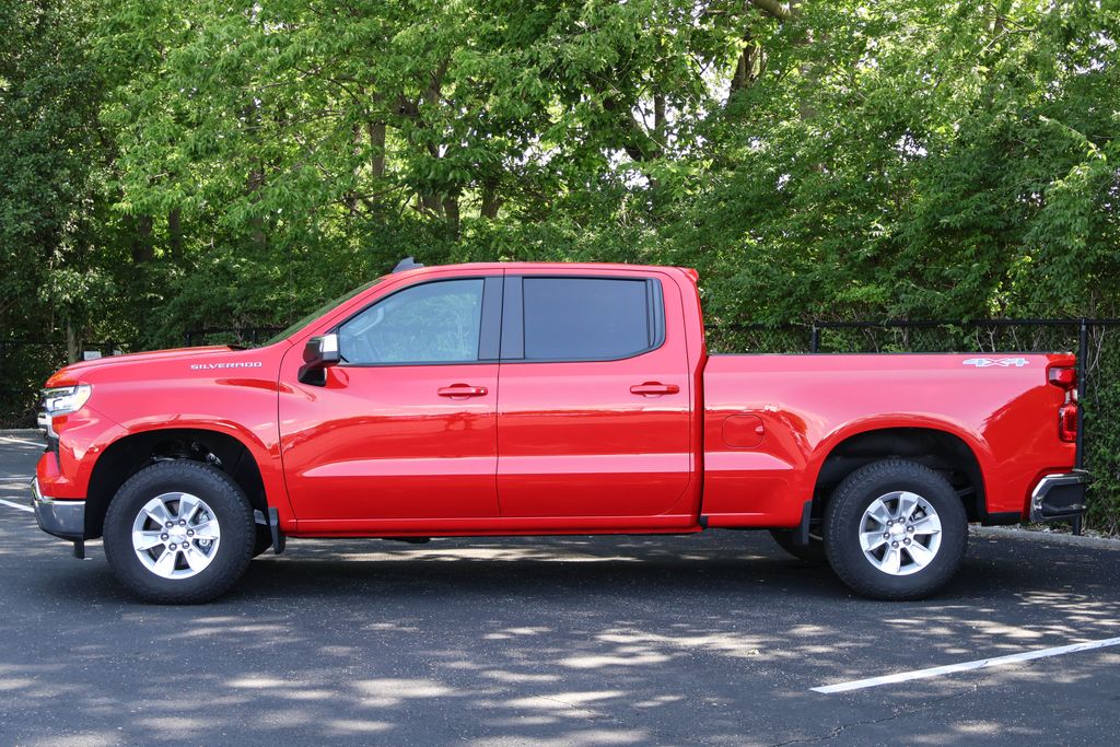 2024 Chevrolet Silverado 1500 LT 4