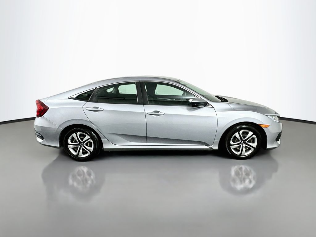 Thumbnail: 2016 Honda Civic - 4