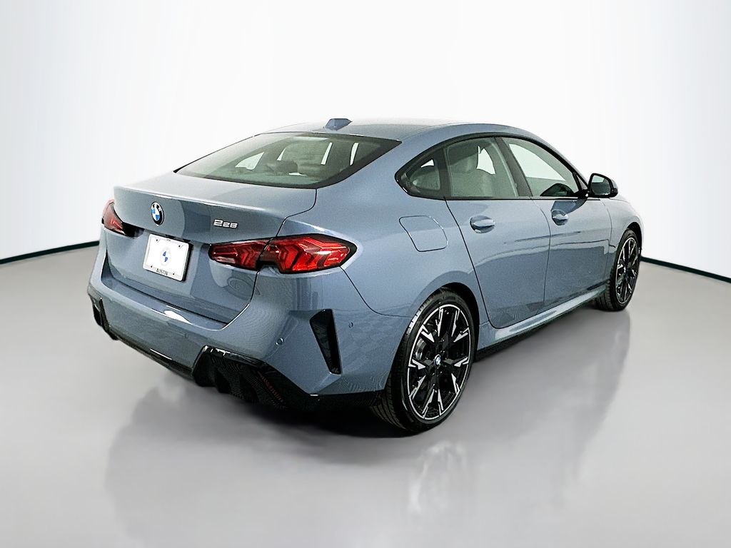 Thumbnail: 2026 BMW 2 Series - 5