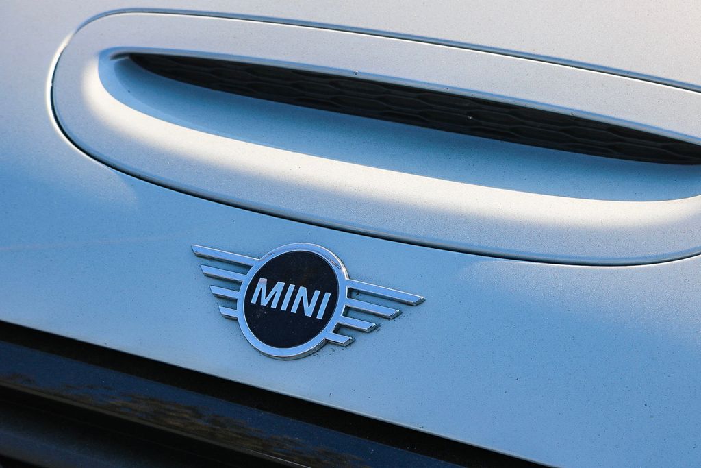 2023 MINI Cooper S Base 5