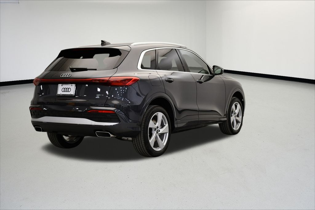 Thumbnail: 2025 Audi Q5 - 5