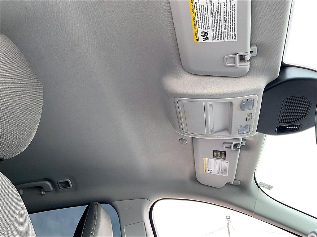 2022 Ford Escape — photo 22