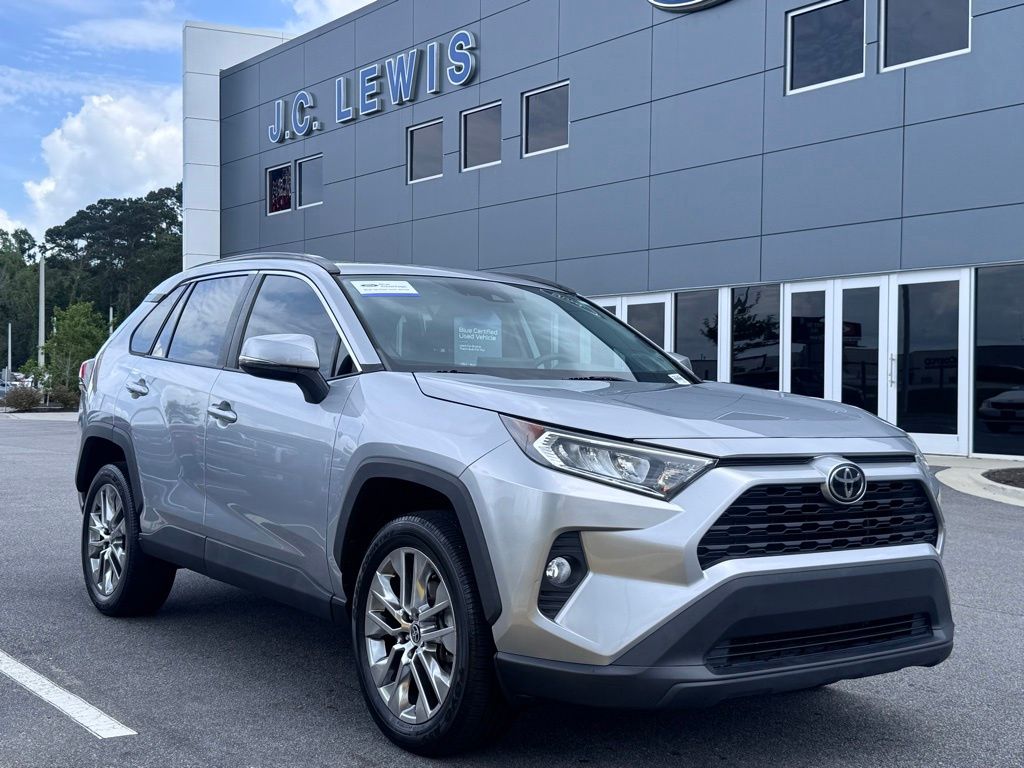 2021 Toyota RAV4 XLE Premium FWD's photo