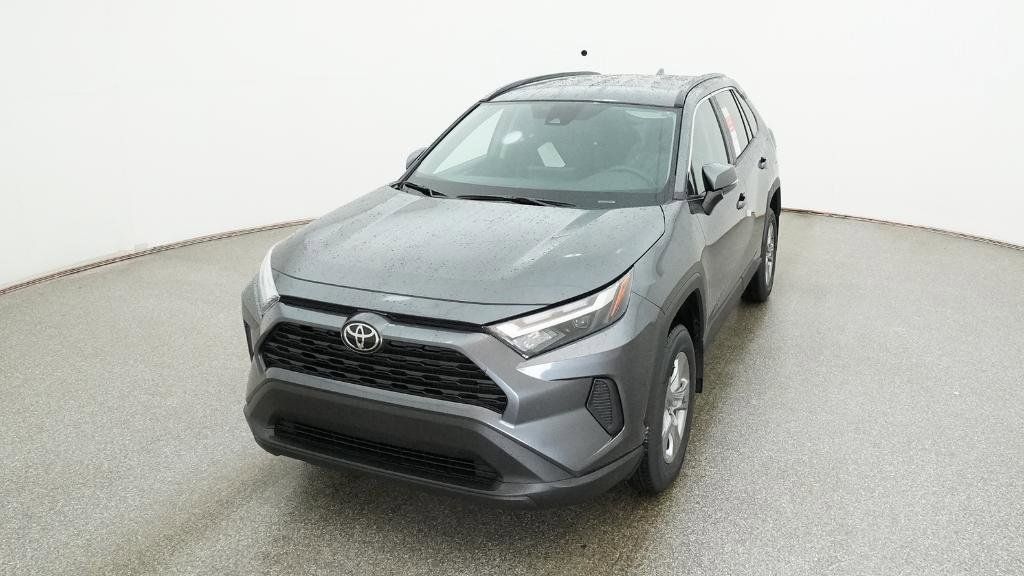 2025 Toyota RAV4 XLE 31
