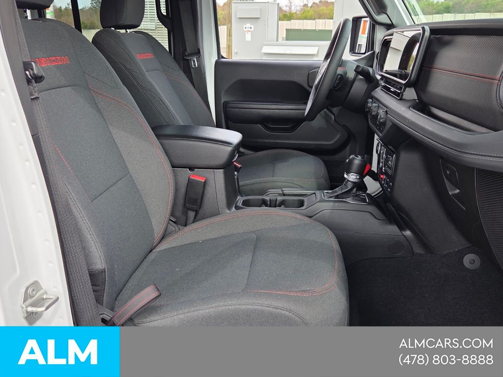 Used 2024 White Jeep Rubicon image 18