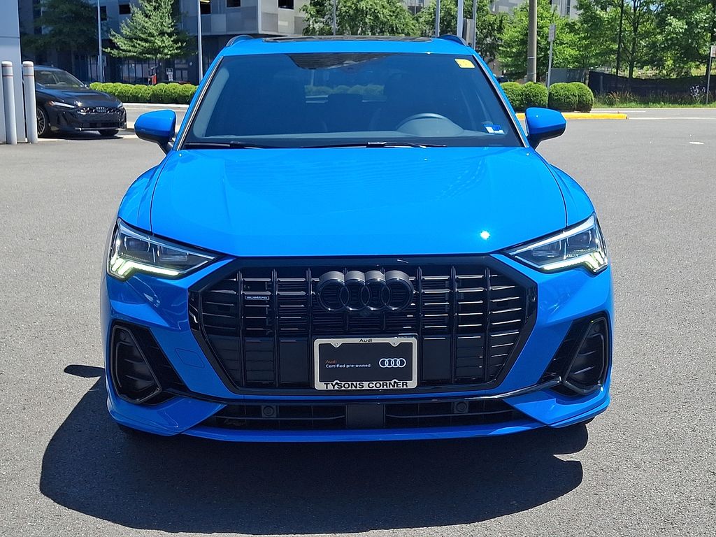 Thumbnail: 2023 Audi Q3 - 2