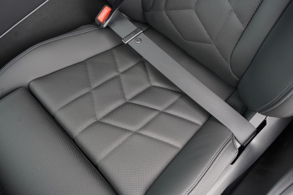 Thumbnail: 2026 BMW i5 - 11