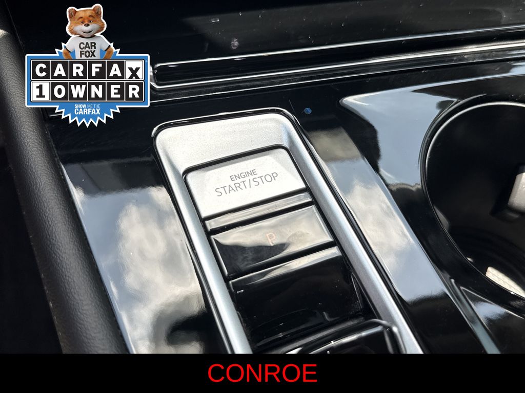 2024 Volkswagen Atlas 2.0T SE w/Technology Black at Cook Ford