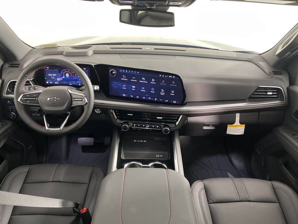 2025 Chevrolet Suburban RST 17