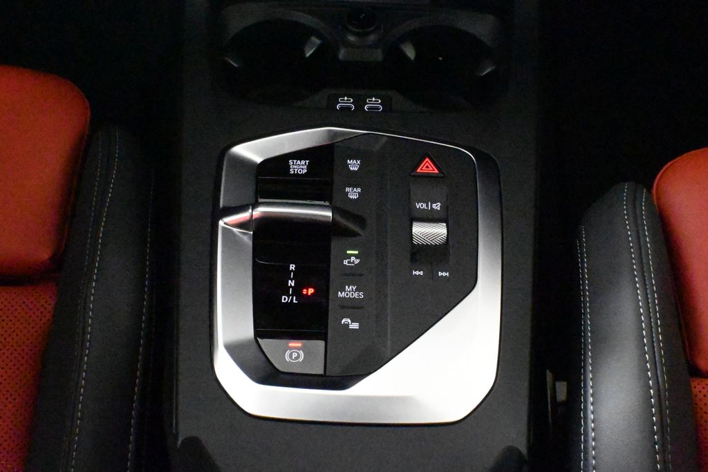 Thumbnail: 2025 BMW 2 Series - 25