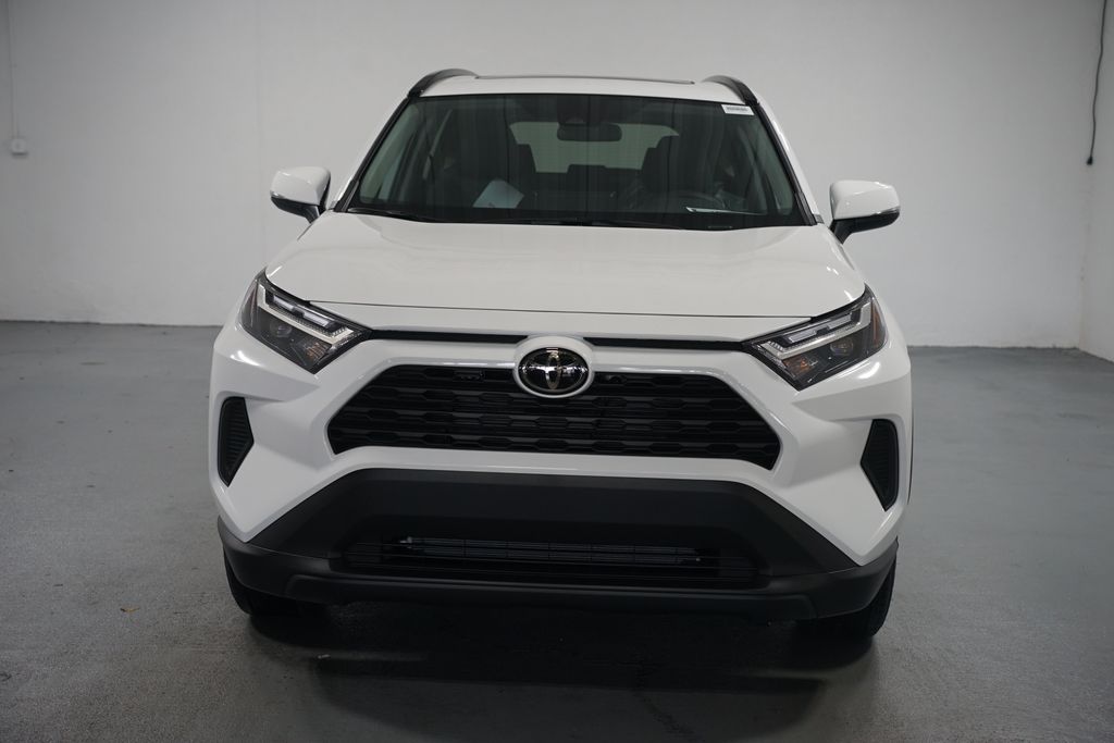 Thumbnail: 2025 Toyota RAV4 - 2