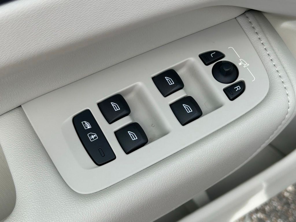 Used 2023 White Volvo B5 Plus Bright Theme image 61