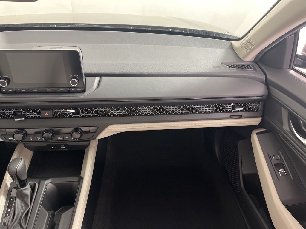 Thumbnail: 2025 Honda Accord - 17