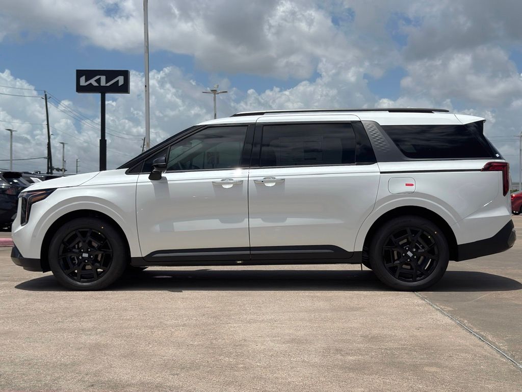2026 Kia Carnival Hybrid SX White at Community Kia