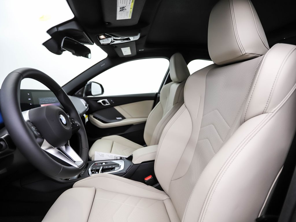 Thumbnail: 2026 BMW 2 Series - 10