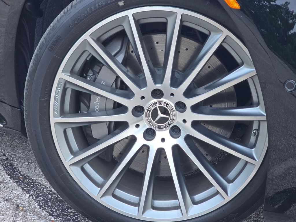 Certified Used 2022 Black Mercedes-Benz S 580 image 10