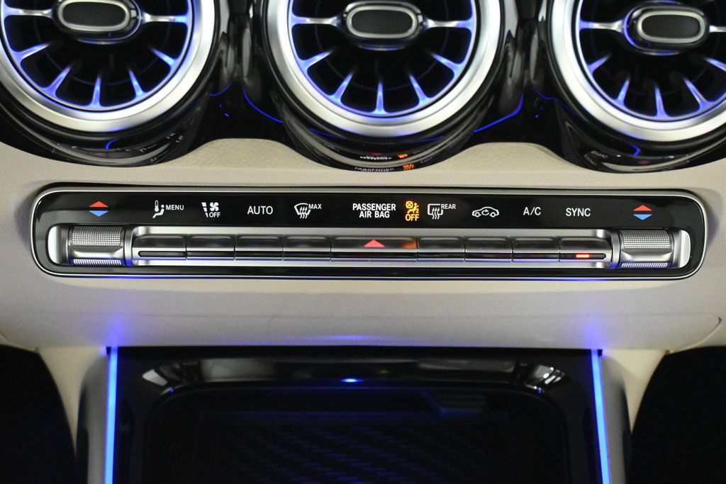 Thumbnail: 2026 Mercedes-Benz GLB - 21