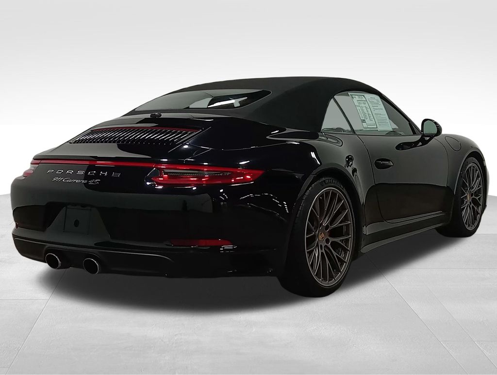 2017 Porsche 911 Carrera 4S