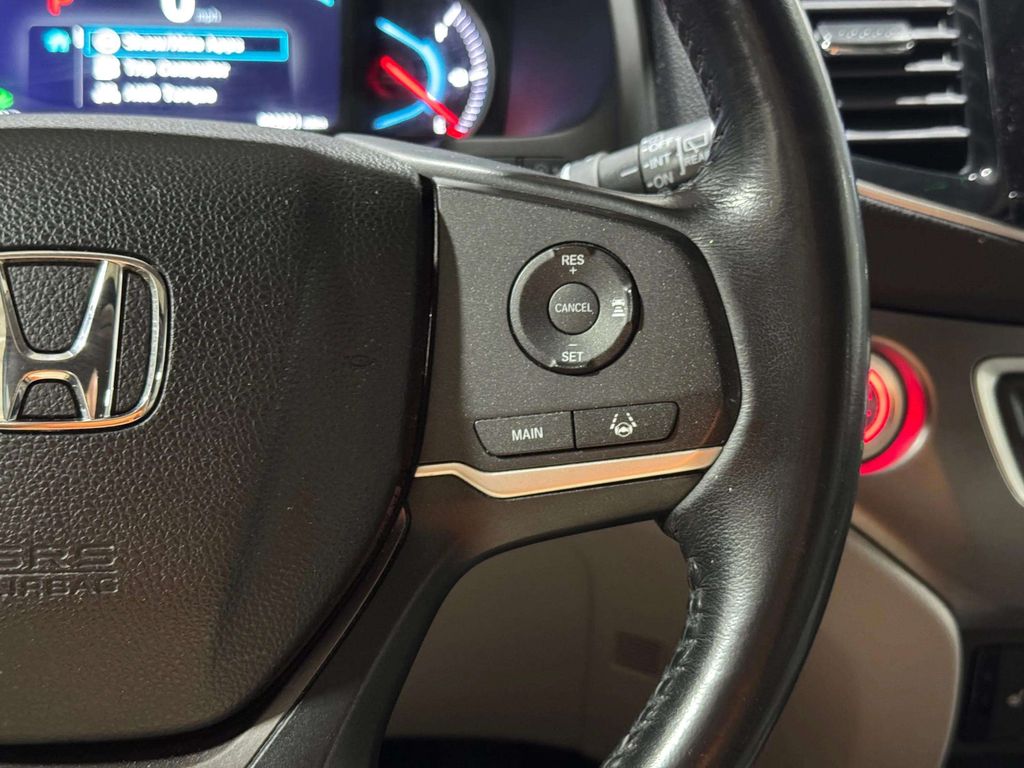 Certified Used 2019 Modern Steel Metallic Honda EX-L image 17