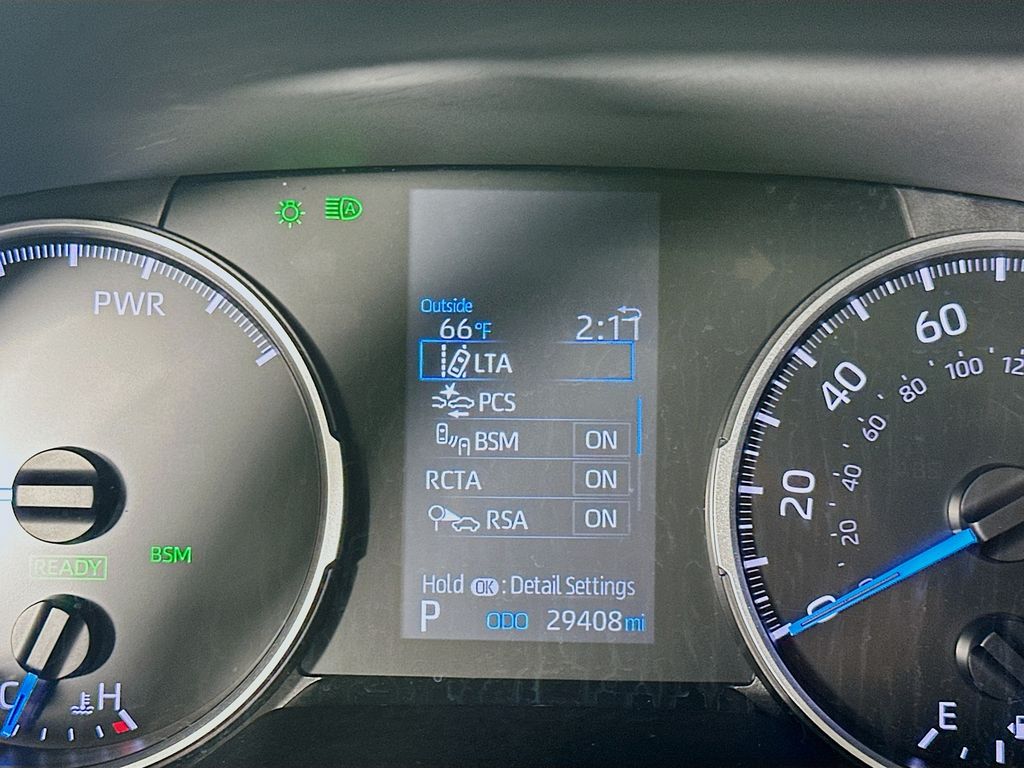 Thumbnail: 2022 Toyota RAV4 - 12