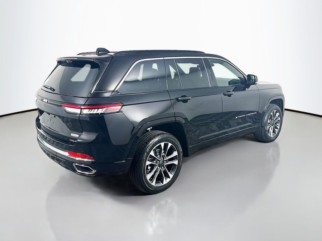 New 2025 Black Jeep Overland image 7