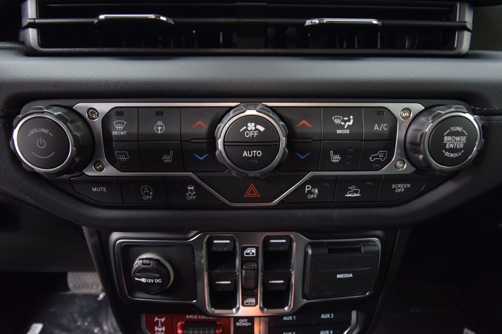 new 2026 Jeep Gladiator car, priced at $57,363