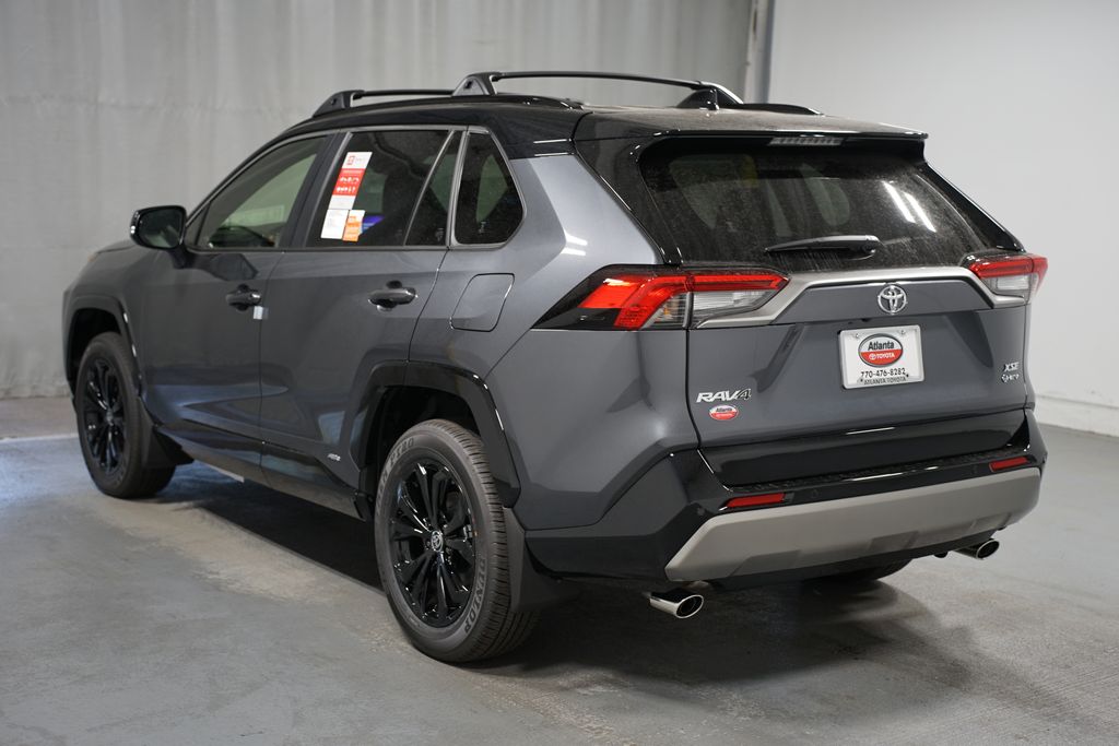 2025 Toyota RAV4 XSE 6