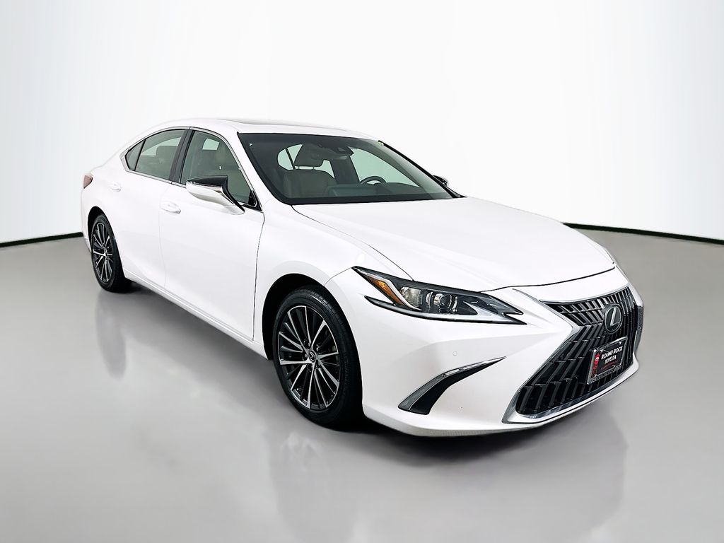 Thumbnail: 2024 Lexus ES - 3