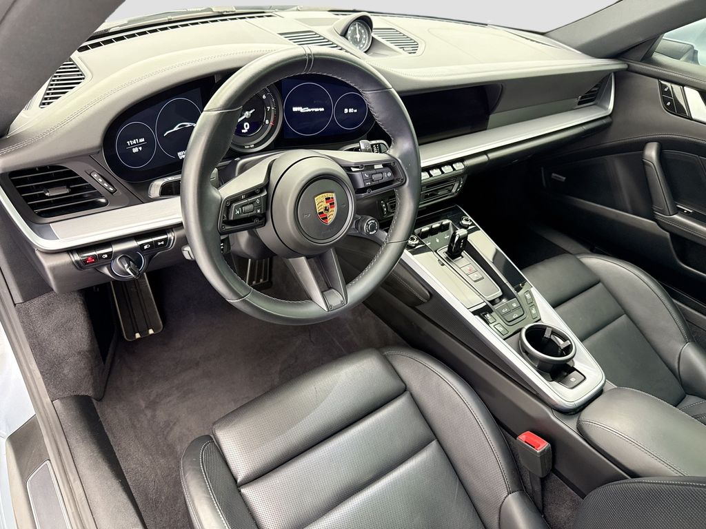 Thumbnail: 2020 Porsche 911 - 4