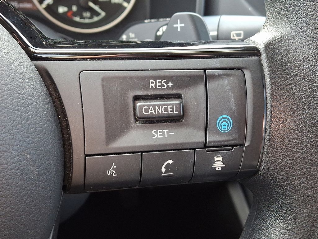 Thumbnail: 2023 Nissan Rogue - 22