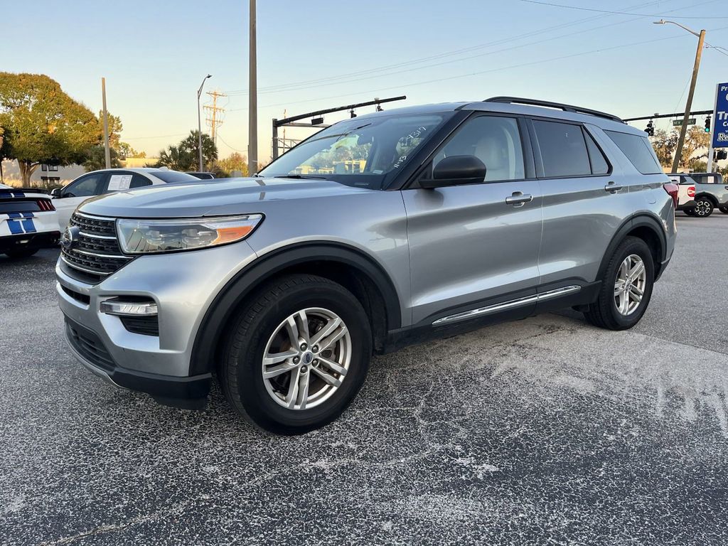 2023 Ford Explorer XLT 9