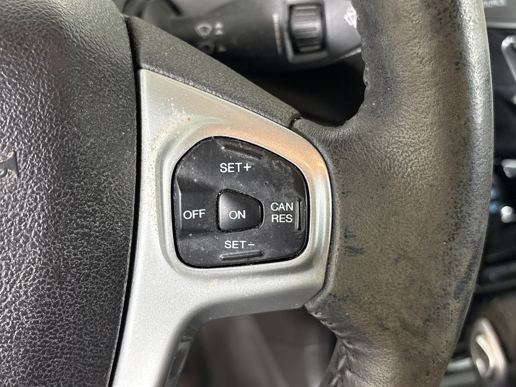 Used 2015 Green Ford SE image 20