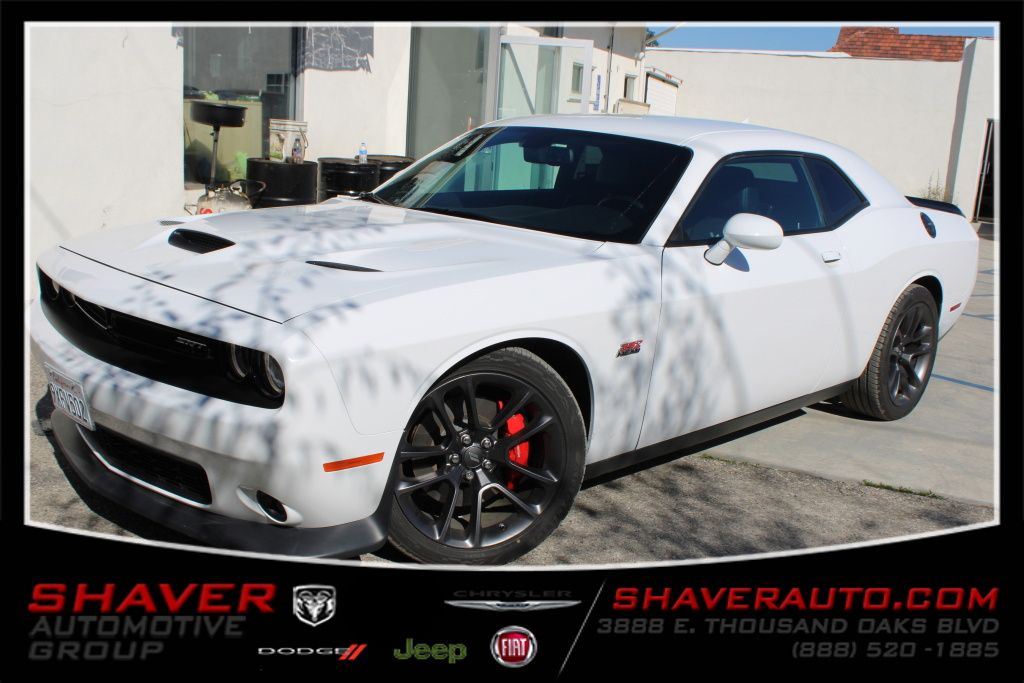 White 2021 Dodge Challenger Coupe Rear-Wheel Drive 6-Speed Manual