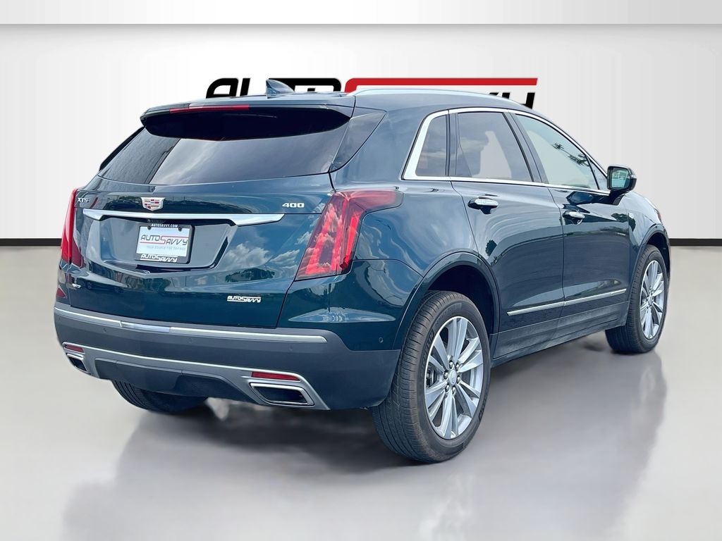 Used 2025 Green Cadillac Premium Luxury image 7