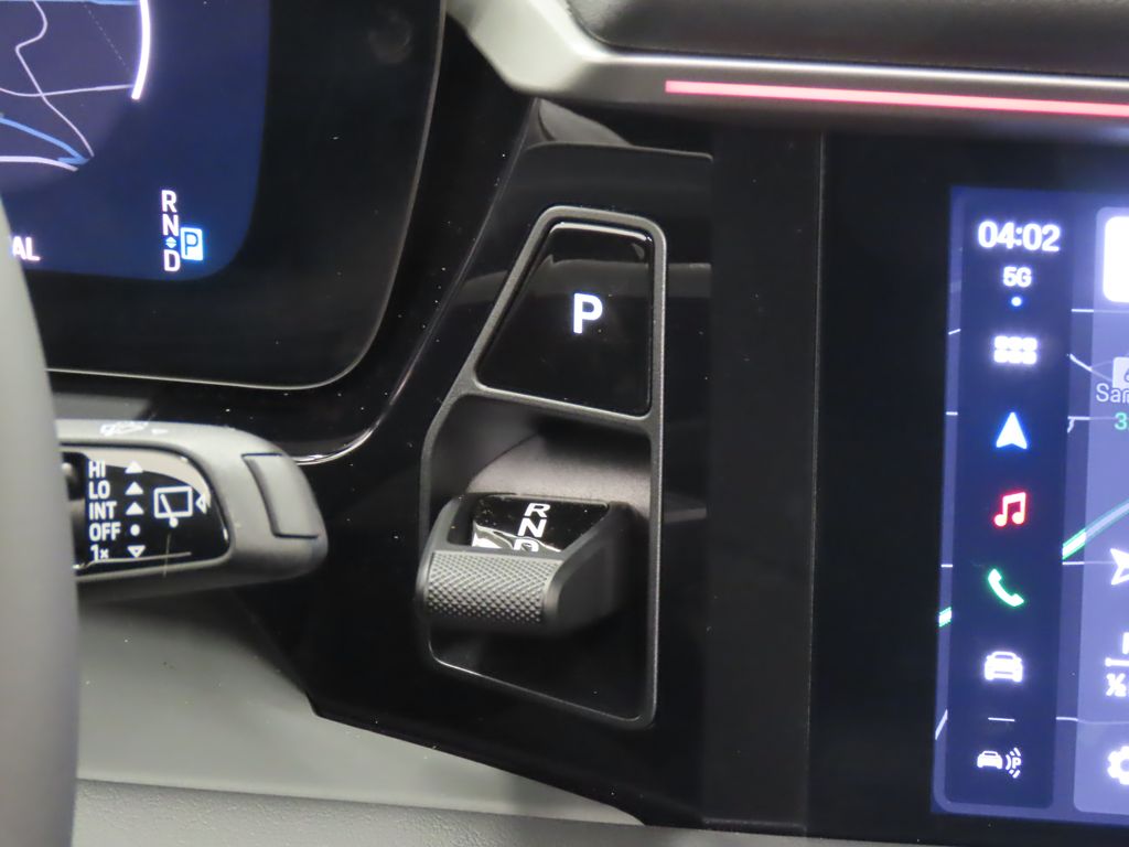 Thumbnail: 2025 Porsche Macan - 26