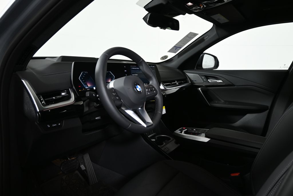 Thumbnail: 2026 BMW X2 - 15