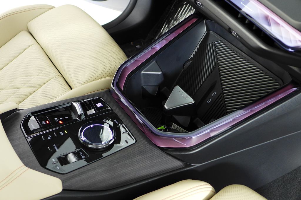 Thumbnail: 2026 BMW X3 - 15