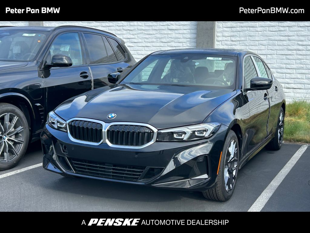 2025 BMW 3 Series 330i xDrive Hero Image