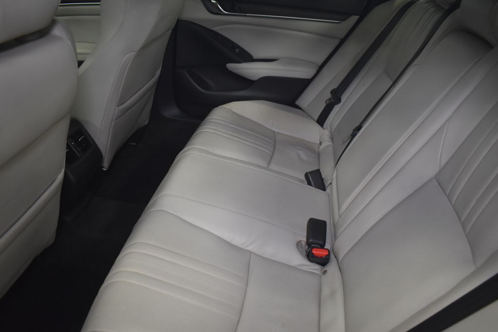 Thumbnail: 2018 Honda Accord - 29