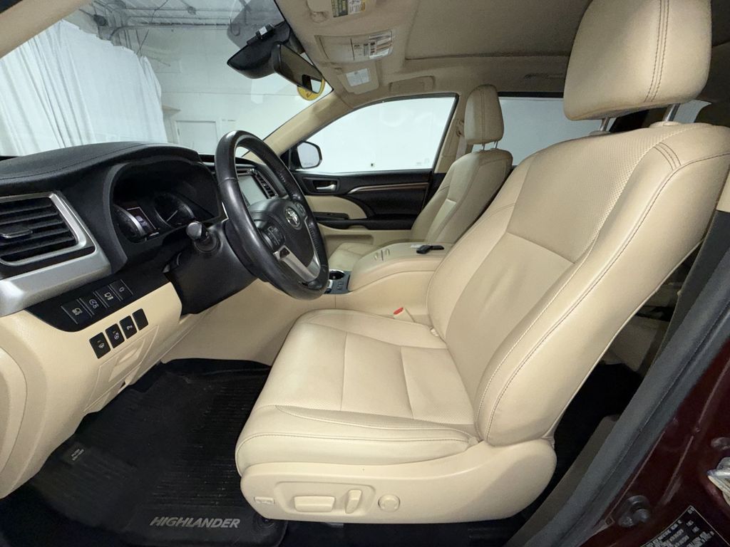 Used 2018 Toyota Highlander SUV